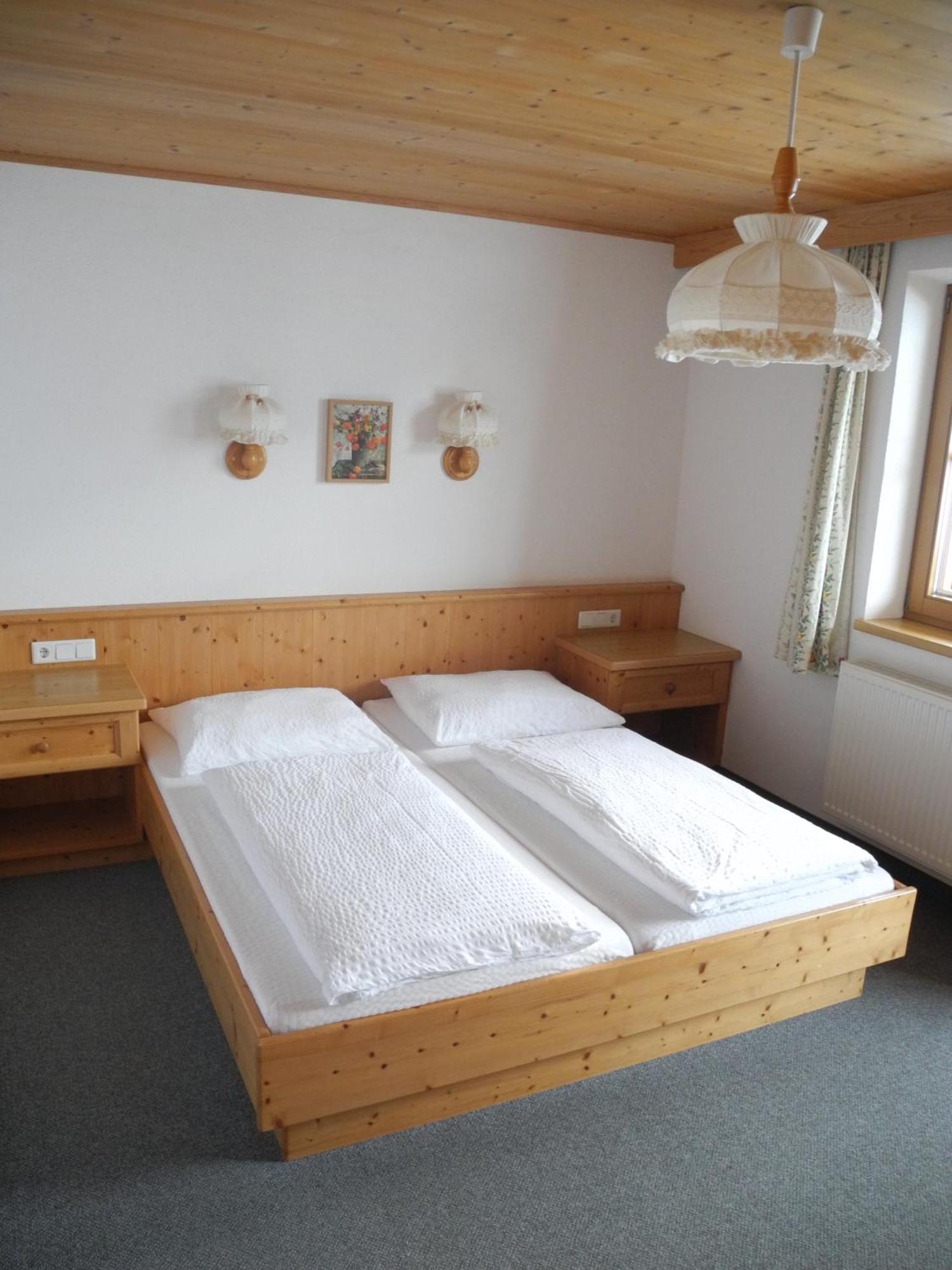 Honsnhof Appartement Tux Buitenkant foto