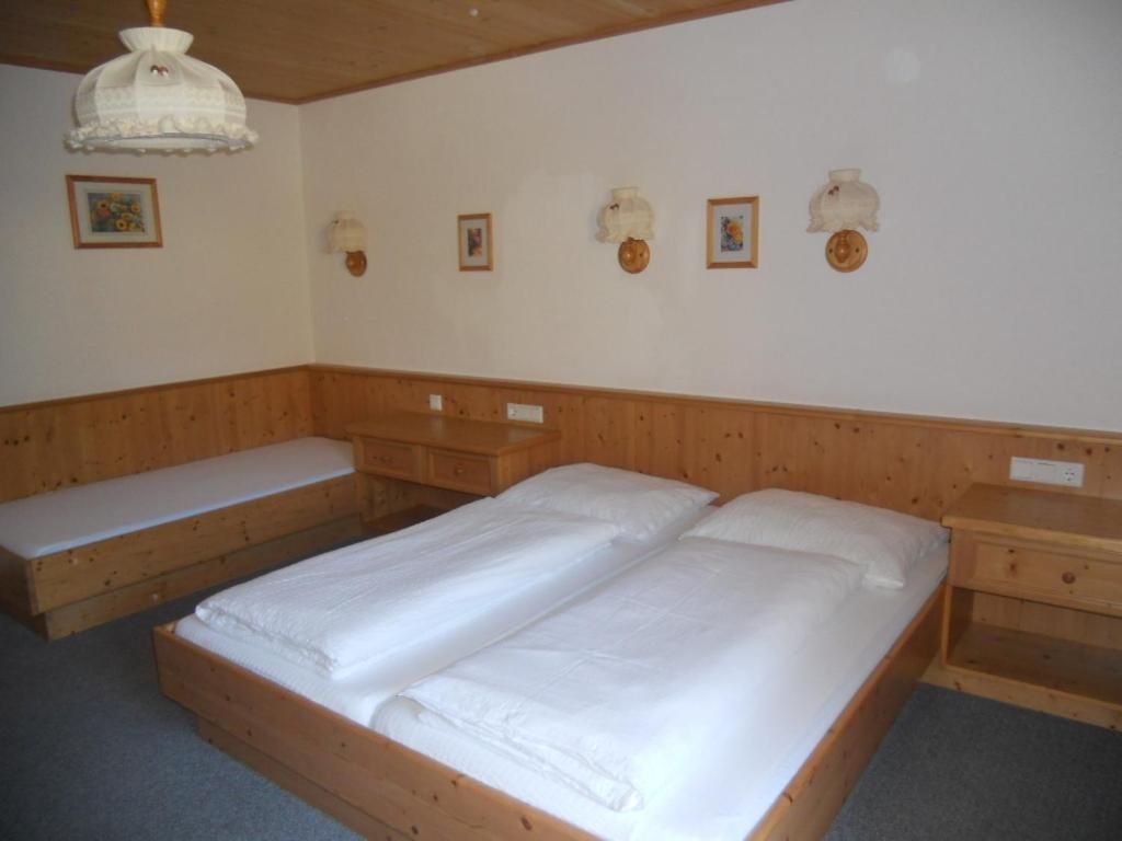 Honsnhof Appartement Tux Buitenkant foto